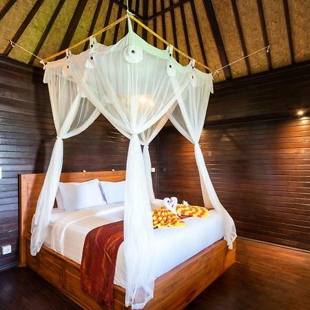 Ocean Hostel Ceningan Island Екстер'єр фото