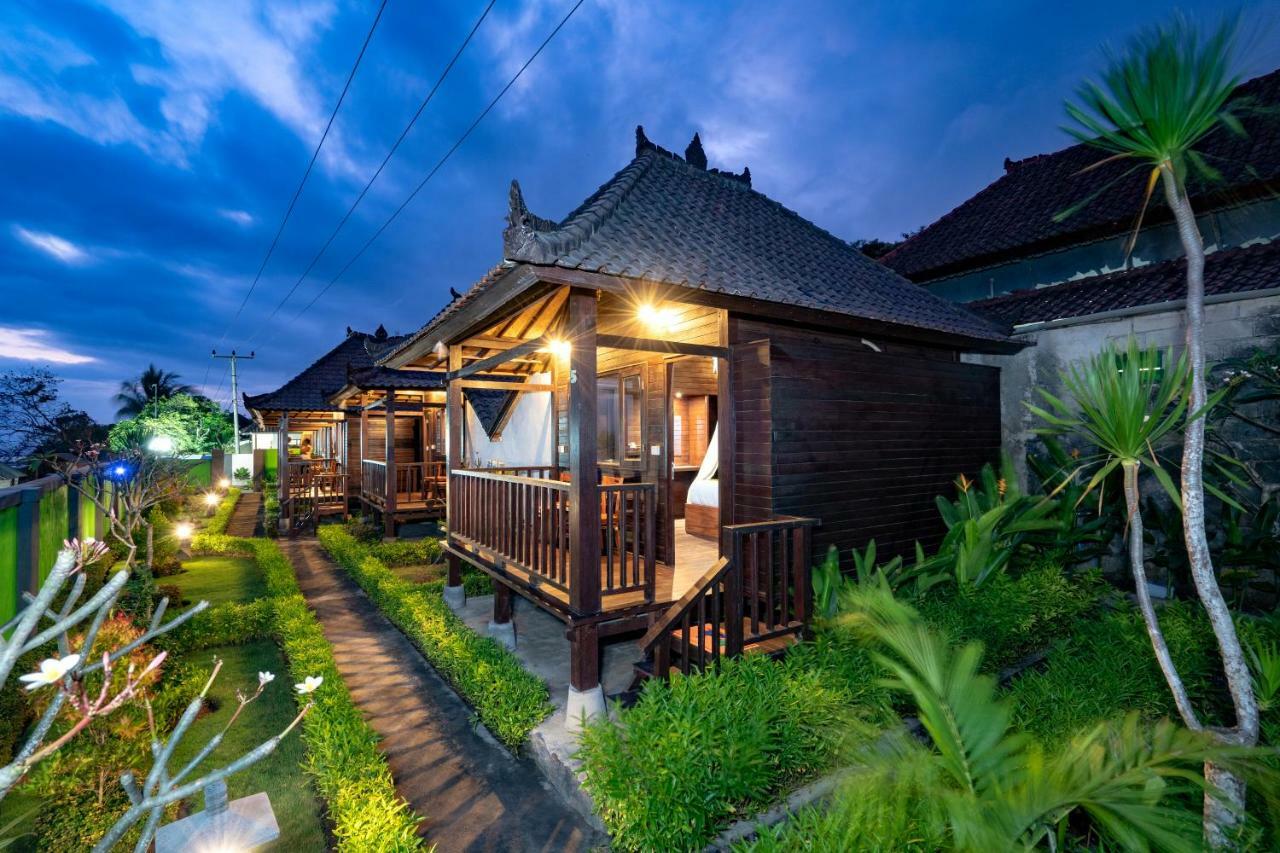 Ocean Hostel Ceningan Island Екстер'єр фото