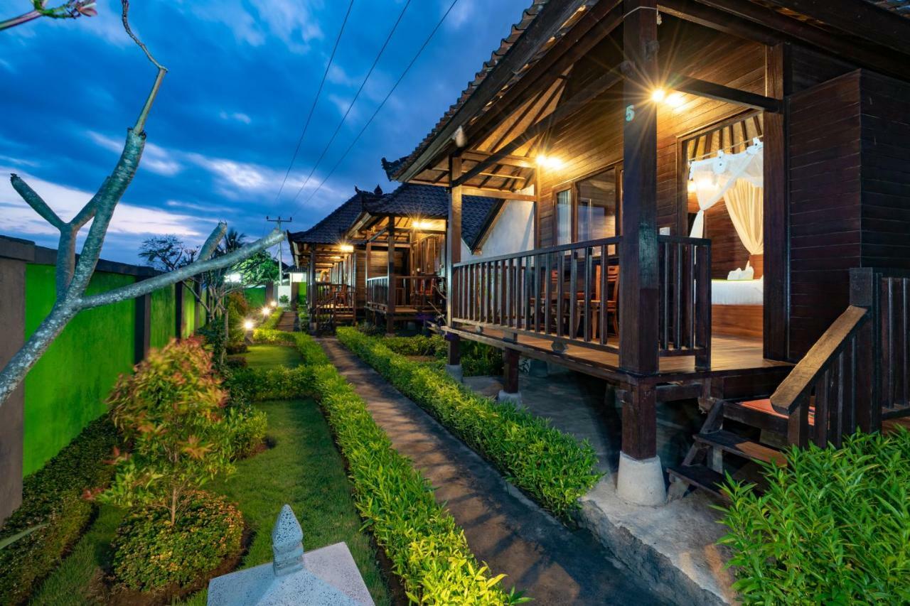 Ocean Hostel Ceningan Island Екстер'єр фото