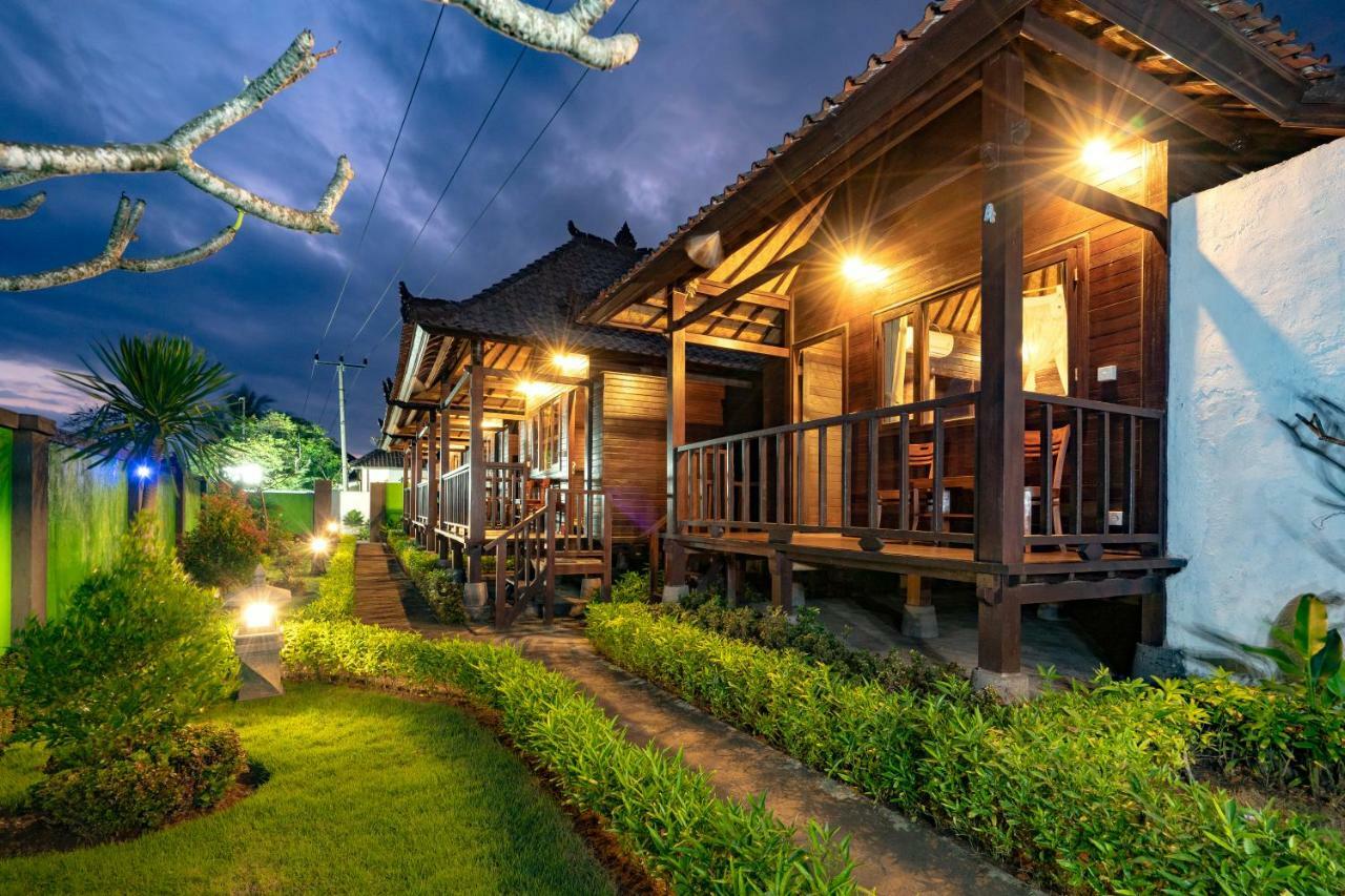 Ocean Hostel Ceningan Island Екстер'єр фото
